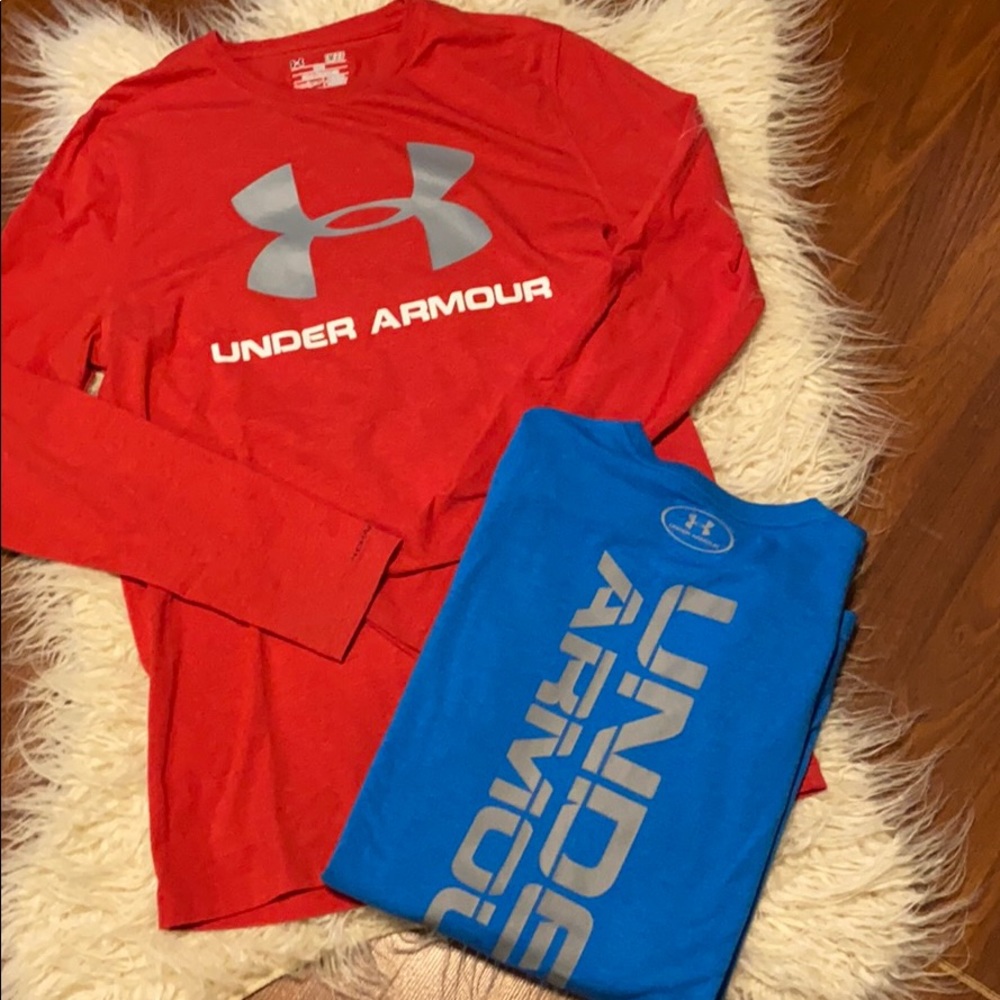 Set of two Under Armour long sleeve tees